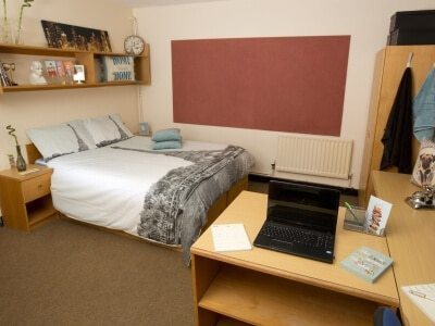 En-Suite Rooms in Storthes Hall Park Campus Huddersfield