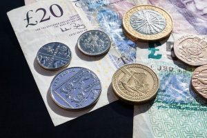 Image of british money on article on british traditions